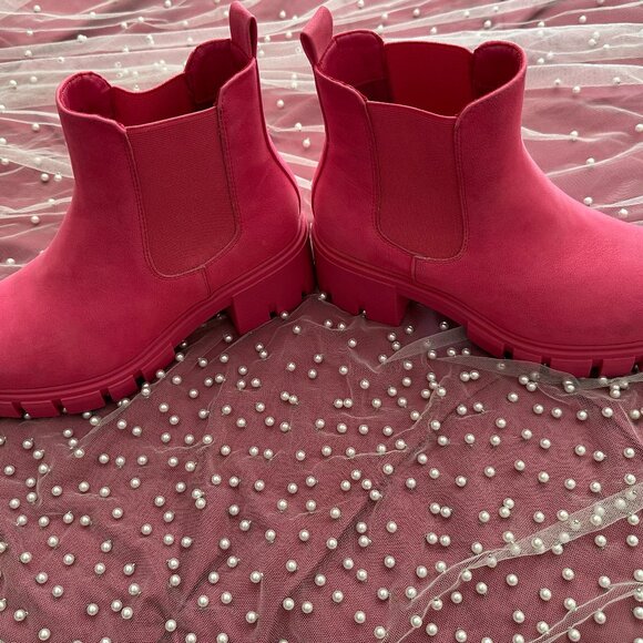 MIA Hot Pink Chelsea Platform Lug Boots Size 6 - Picture 8 of 10